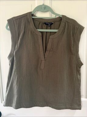 Stitch Fix Olive Green Sleeveless Split-Neck Top